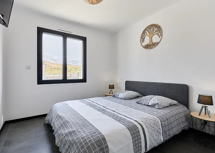 Manonga By Interhome Saint-Germain-sur-Ay